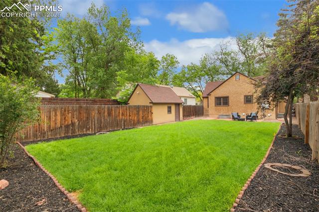 1728 N El Paso Street