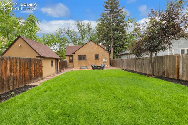 1728 N El Paso Street