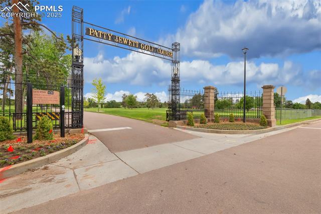 1728 N El Paso Street