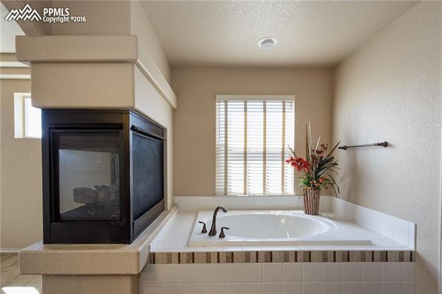 4894 Preachers Hollow Trail