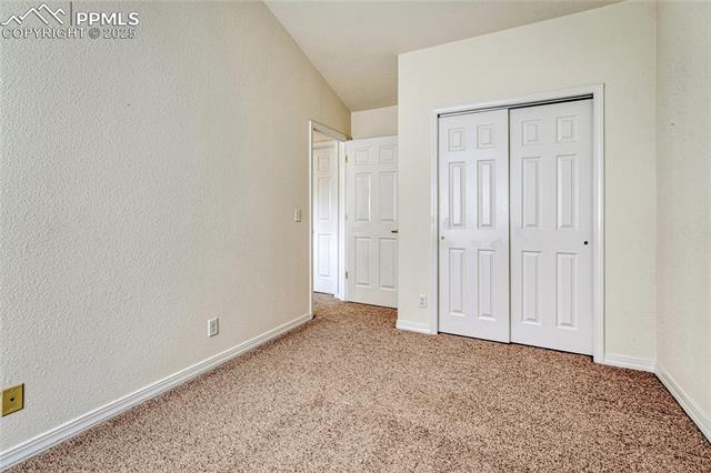 3275 Chestnut Glen Lane