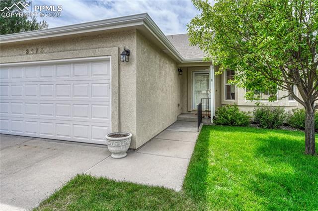 3275 Chestnut Glen Lane