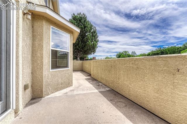 3275 Chestnut Glen Lane