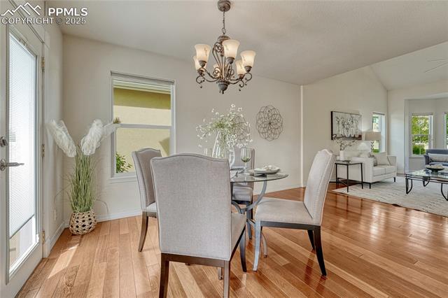 3275 Chestnut Glen Lane