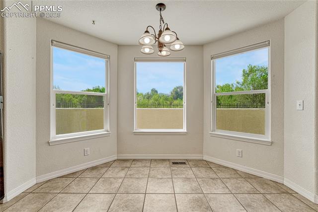 3275 Chestnut Glen Lane