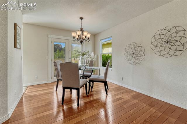 3275 Chestnut Glen Lane