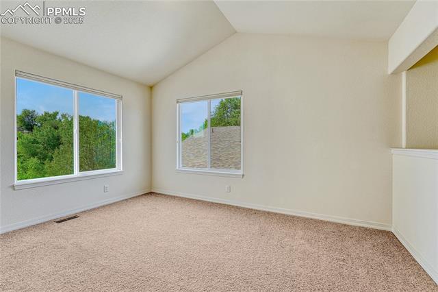 3275 Chestnut Glen Lane