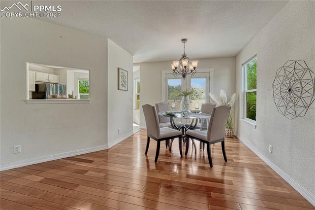 3275 Chestnut Glen Lane