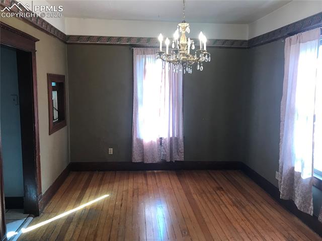 835 E COSTILLA Street