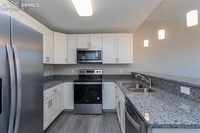 710 Thimbleberry Point