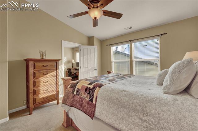 7639 Loopout Grove