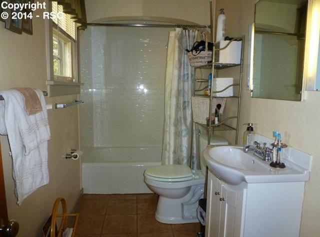 2607 N Cascade Avenue