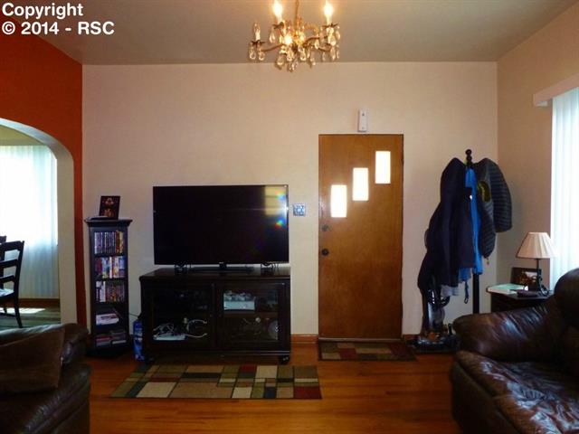 2607 N Cascade Avenue