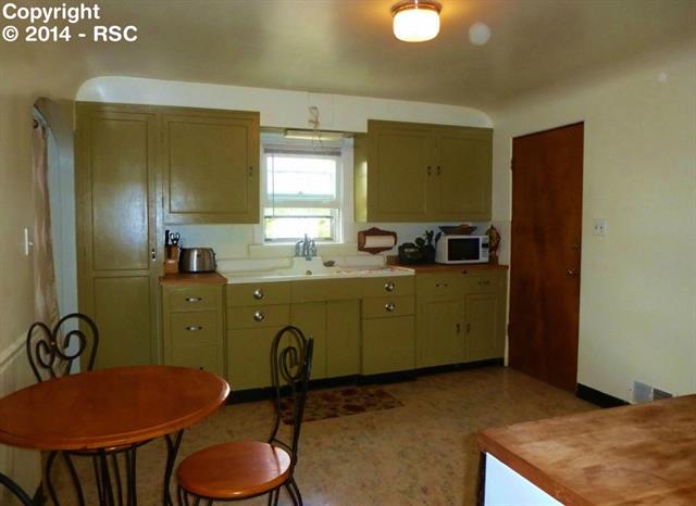 2607 N Cascade Avenue