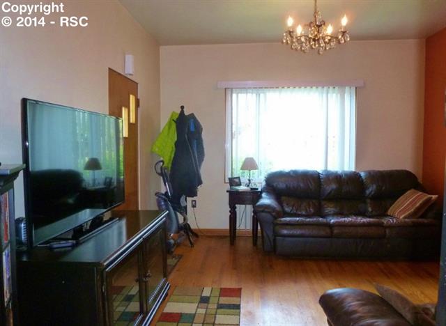 2607 N Cascade Avenue