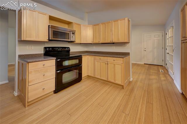 4610 S Sleepy Hollow Circle