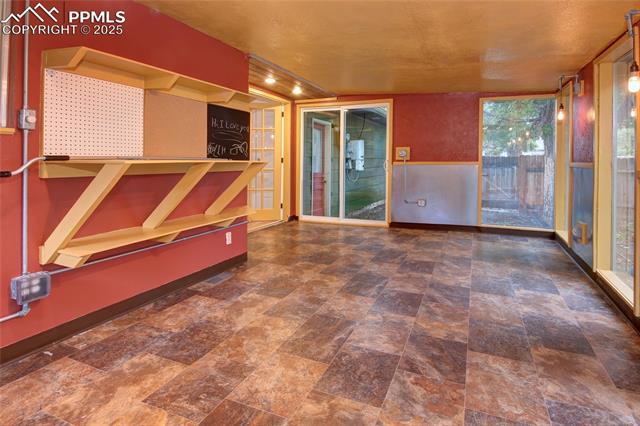 4610 S Sleepy Hollow Circle