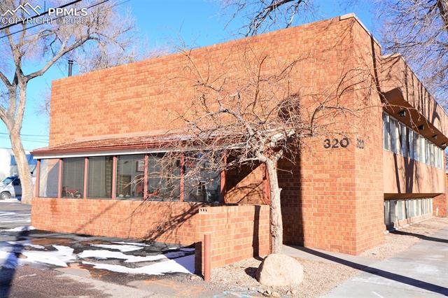 320 & 326 E Costilla Street