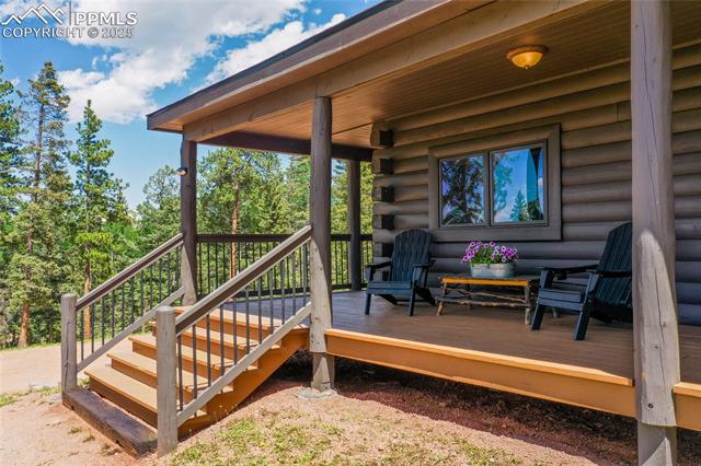 101 Daniwood Grove