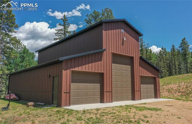 101 Daniwood Grove