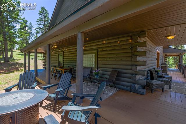 101 Daniwood Grove