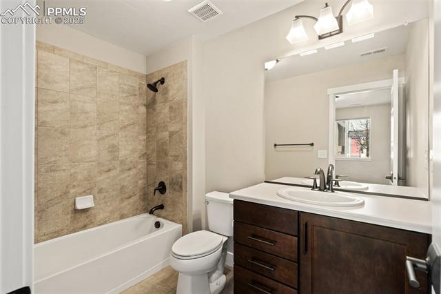 1364 Sunshine Valley Way