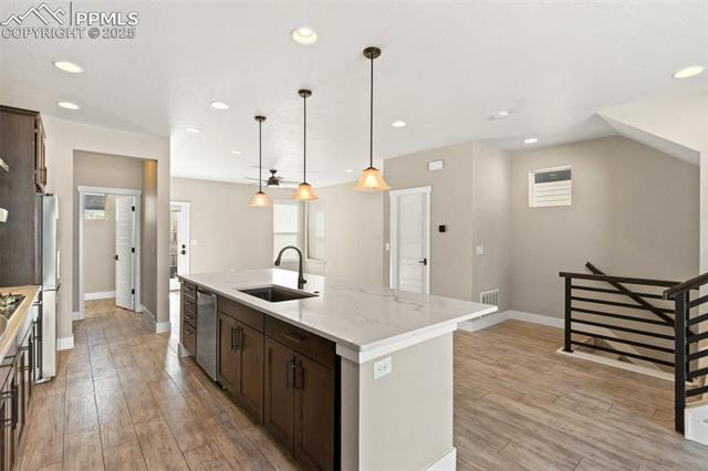 1364 Sunshine Valley Way