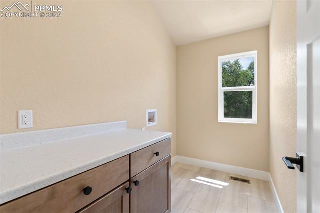 826 Meadow Lane