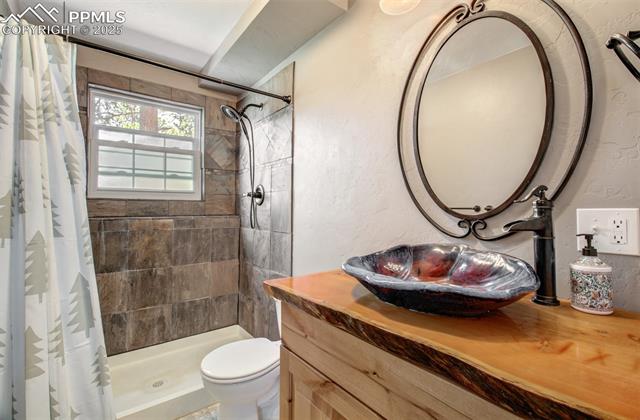 4580 Creek View Road