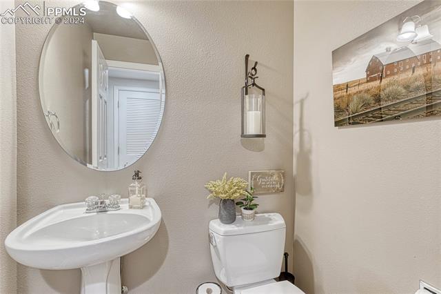 4550 Bays Water Drive