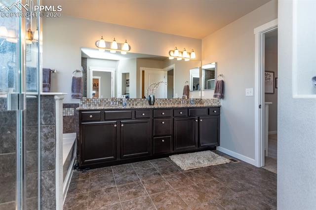 1720 Willow Park Way