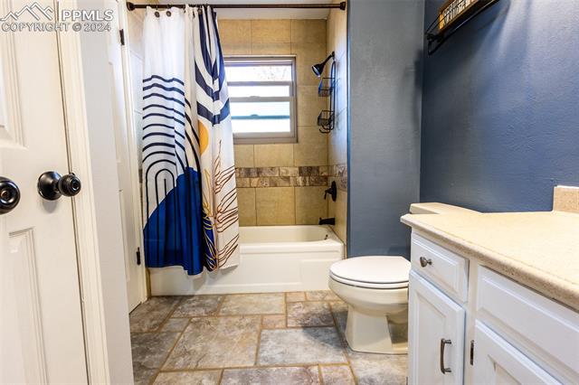 530 Saddlemountain Road