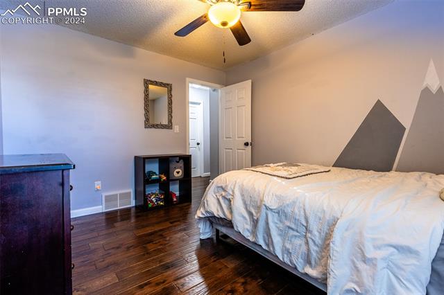 530 Saddlemountain Road