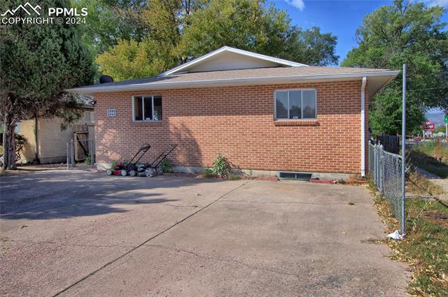 2940 Illinois Avenue