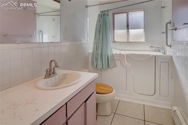 2940 Illinois Avenue