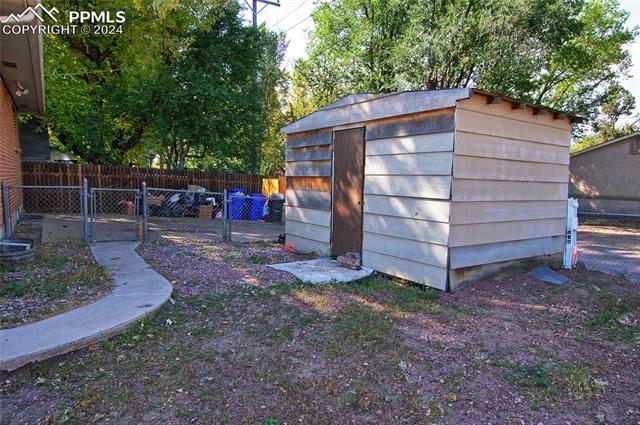 2940 Illinois Avenue