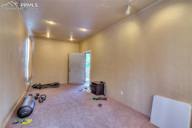 2211 Glenn Summer Road