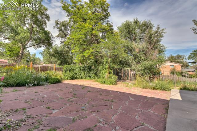 2211 Glenn Summer Road