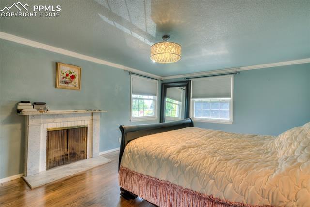 2211 Glenn Summer Road