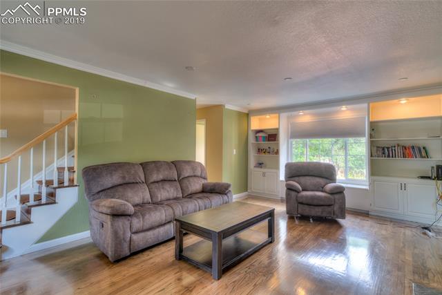 2211 Glenn Summer Road