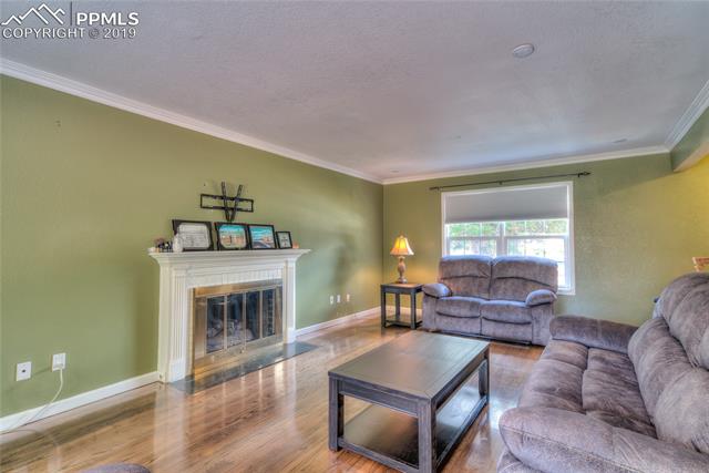 2211 Glenn Summer Road