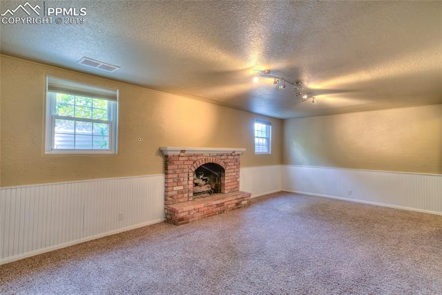 2211 Glenn Summer Road