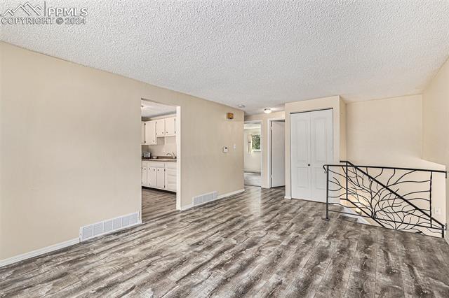 6955 Mescalero Drive