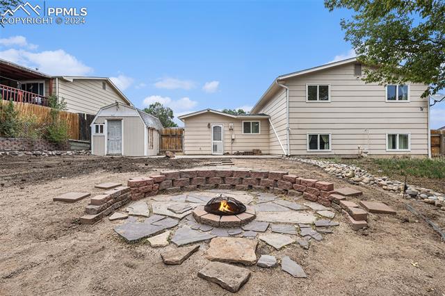 6955 Mescalero Drive