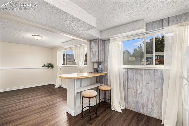 6955 Mescalero Drive