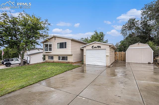 6955 Mescalero Drive