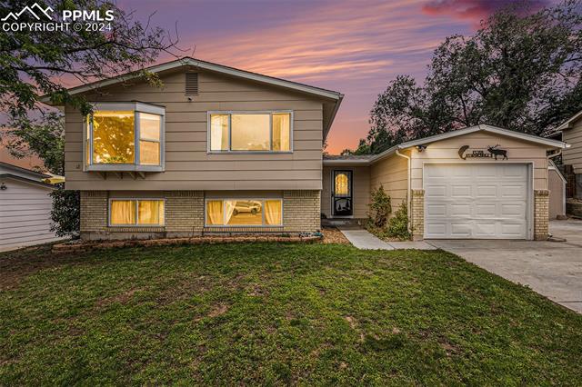 6955 Mescalero Drive