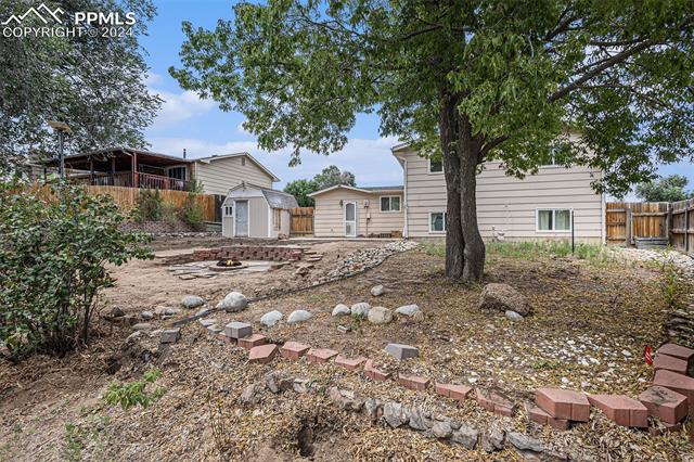 6955 Mescalero Drive