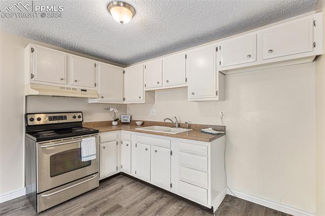 6955 Mescalero Drive