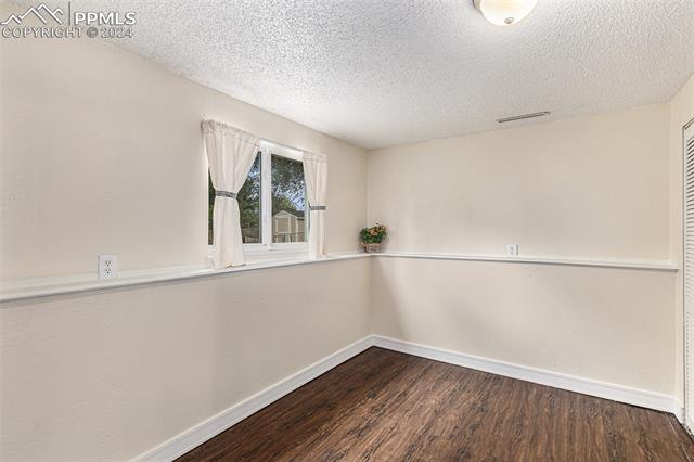 6955 Mescalero Drive